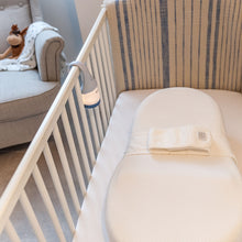 Load image into Gallery viewer, Red Castle Cocoonababy Nest Fitted Sheet - White