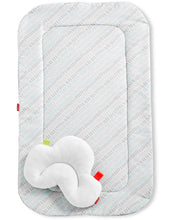 Load image into Gallery viewer, Skip Hop Silver Lining Cloud Wooden Activity Gym
